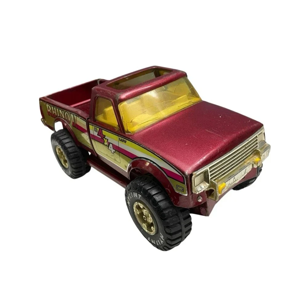 Vintage Nylint Chevy Truck Rhino II 4x4 Pressed Steel Pick-Up Metallic Red Toys